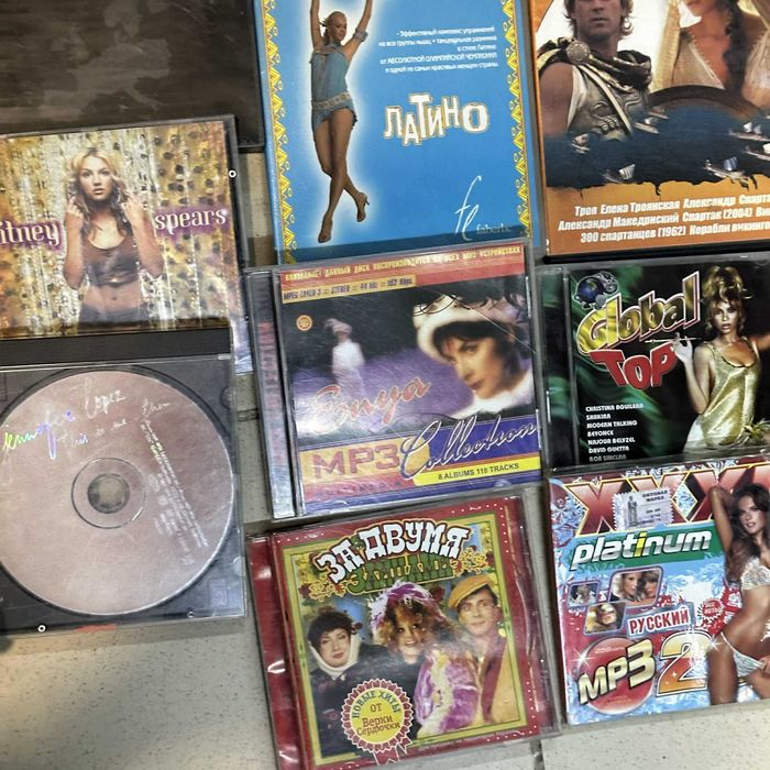 39штук Диски DVD фільми музика ігри Вінтаж