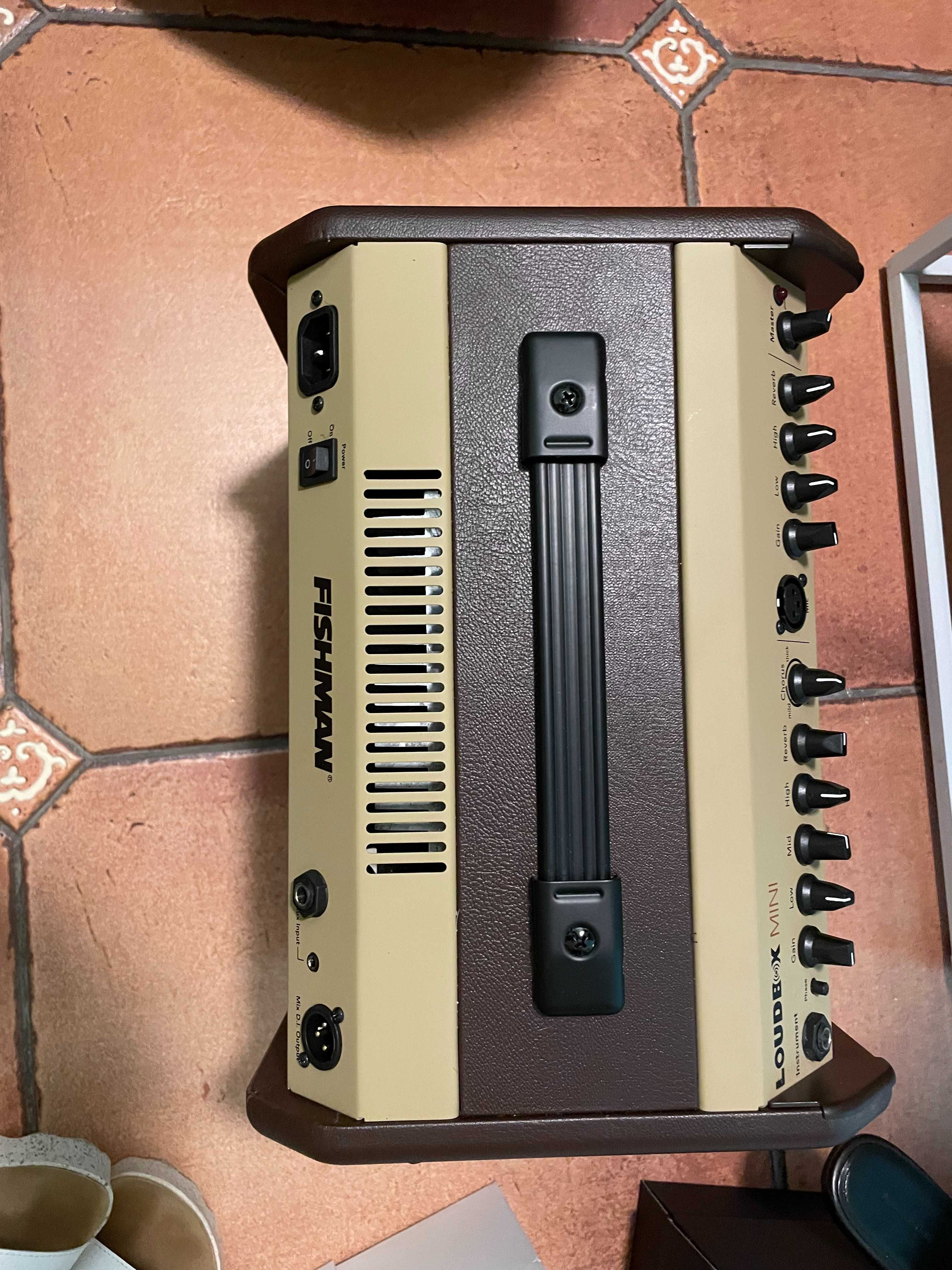 Amplificador de guitarra acústica FISHMAN mod: LBX-EX5 Loudbox Mini