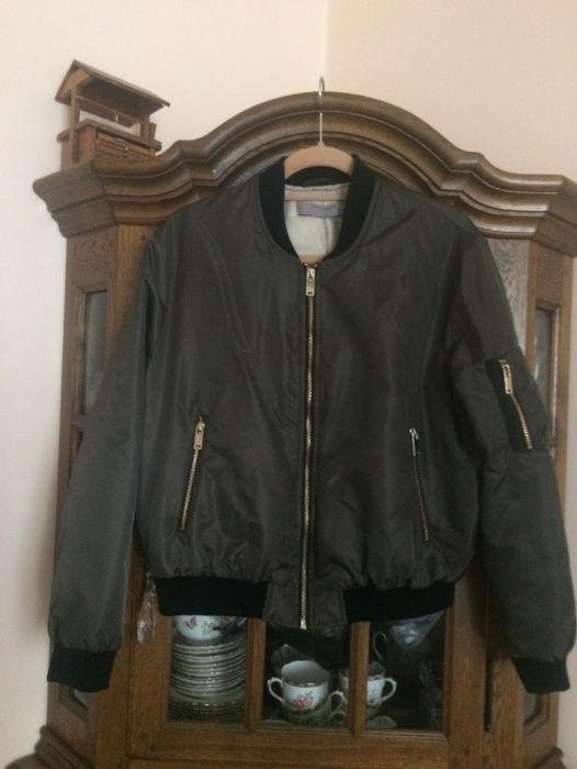 Kurtka bomberka zara roz.L