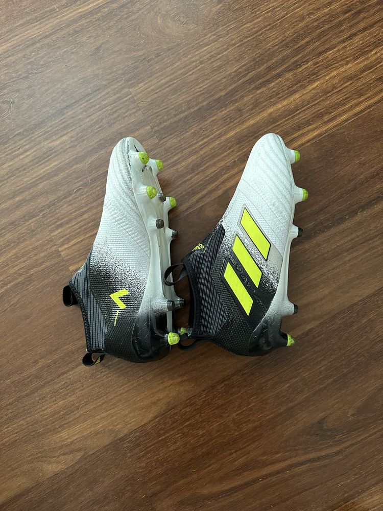 chuteiras adidas tamanho 40.5