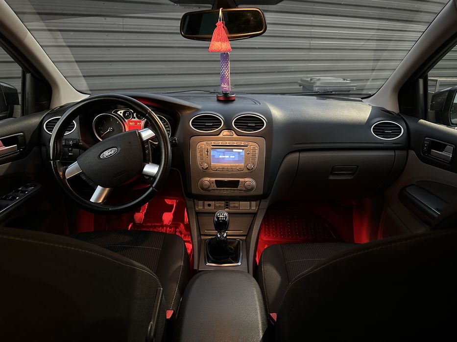Продам Ford focus