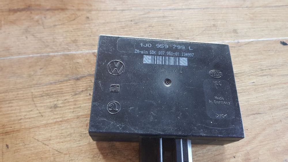 VW SEAT SKODA   MODUŁ KOMFORTU  1J0959799L