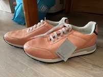 Sapatilhas e botins Geox novas