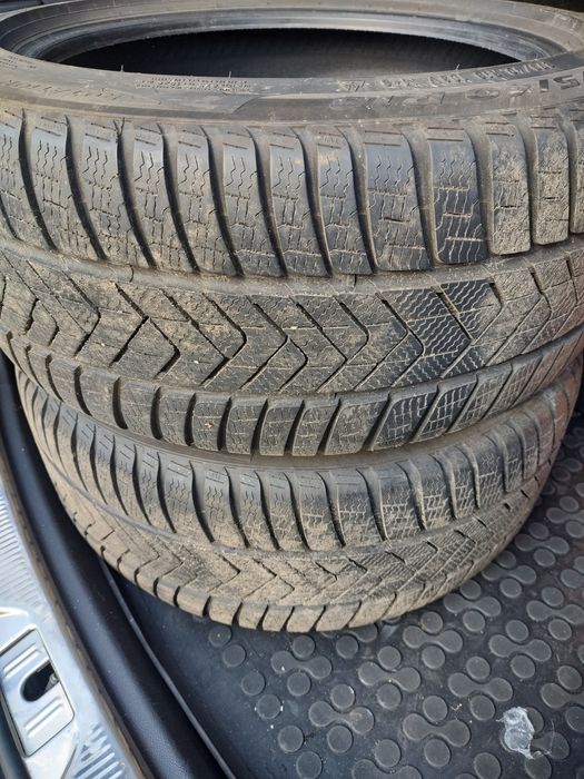 Opony zimowe Pirelli SottoZero Serie 3 275/40 R18 103 V XL, MO

Czytaj