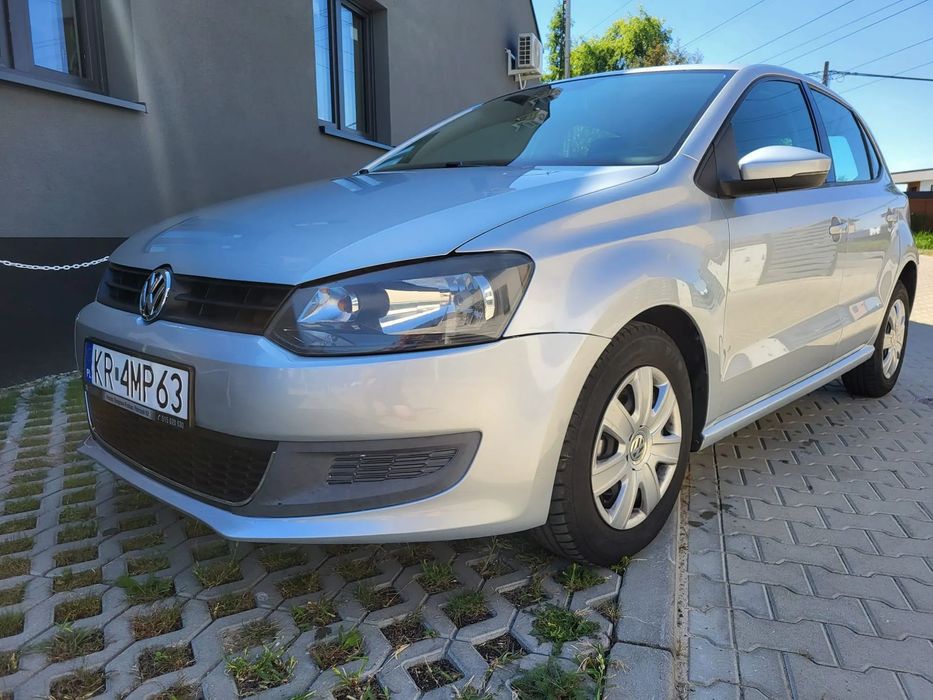 Volkswagen Polo VOLKSWAGEN POLO z 2009 r., auto nie wymaga wkładu finansowego.
