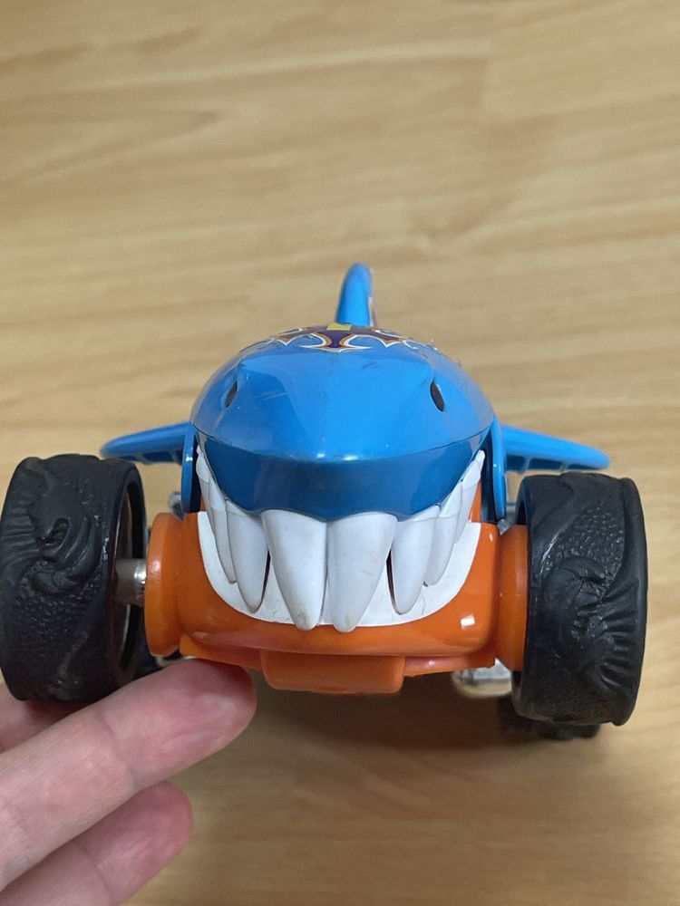 Hot wheels shark велика акула в відмінному стані