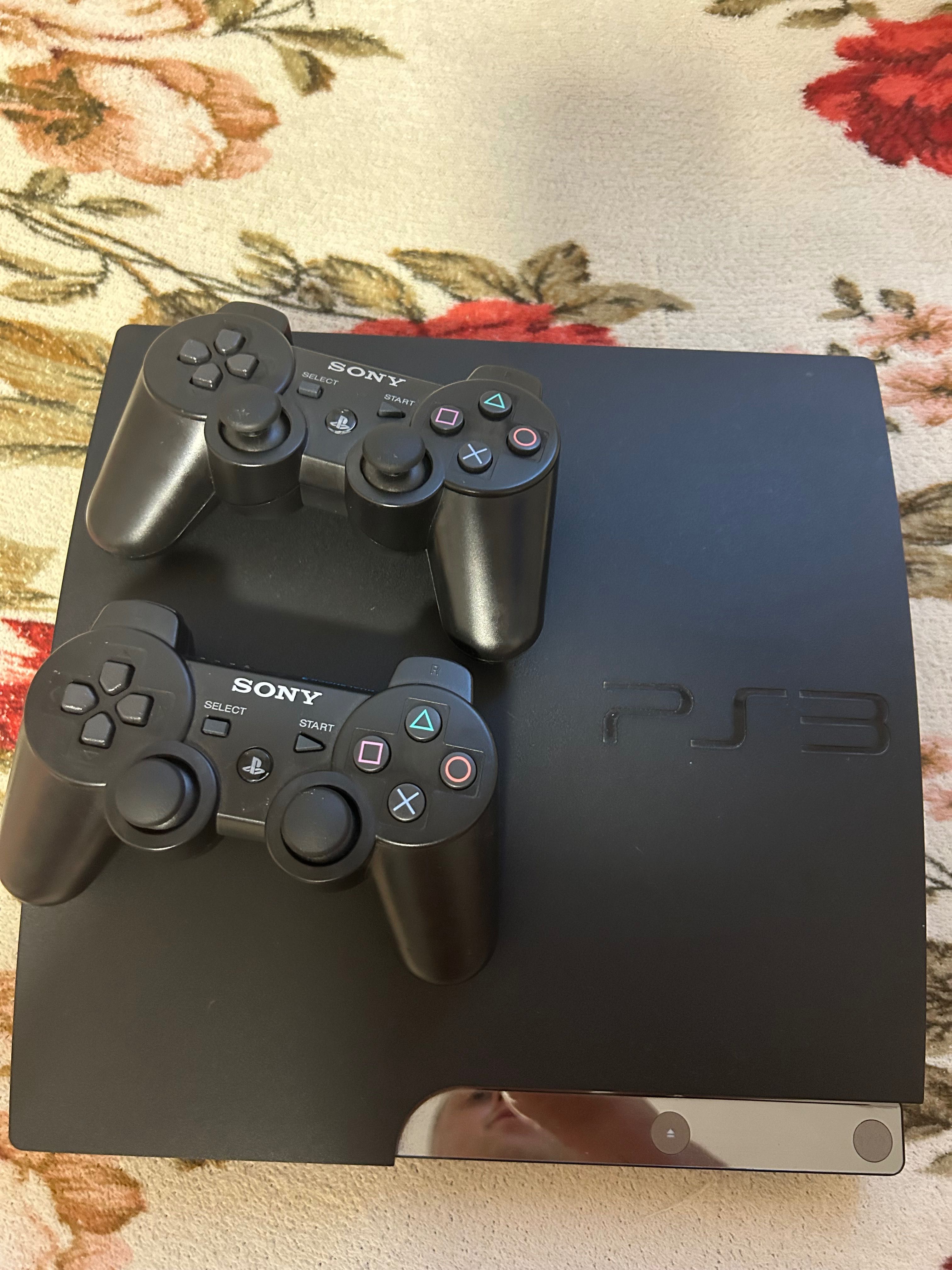 Ігрова приставка PS3