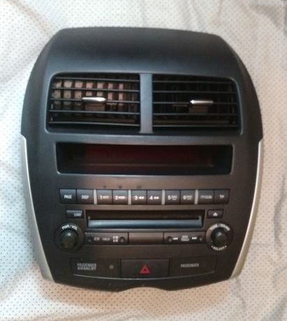 Radio samochodowe + korpus ramka Mitsubishi
