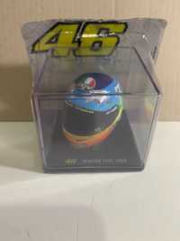 Miniaturas 1/5 Capacetes Valentino Rossi com caixa acrilica