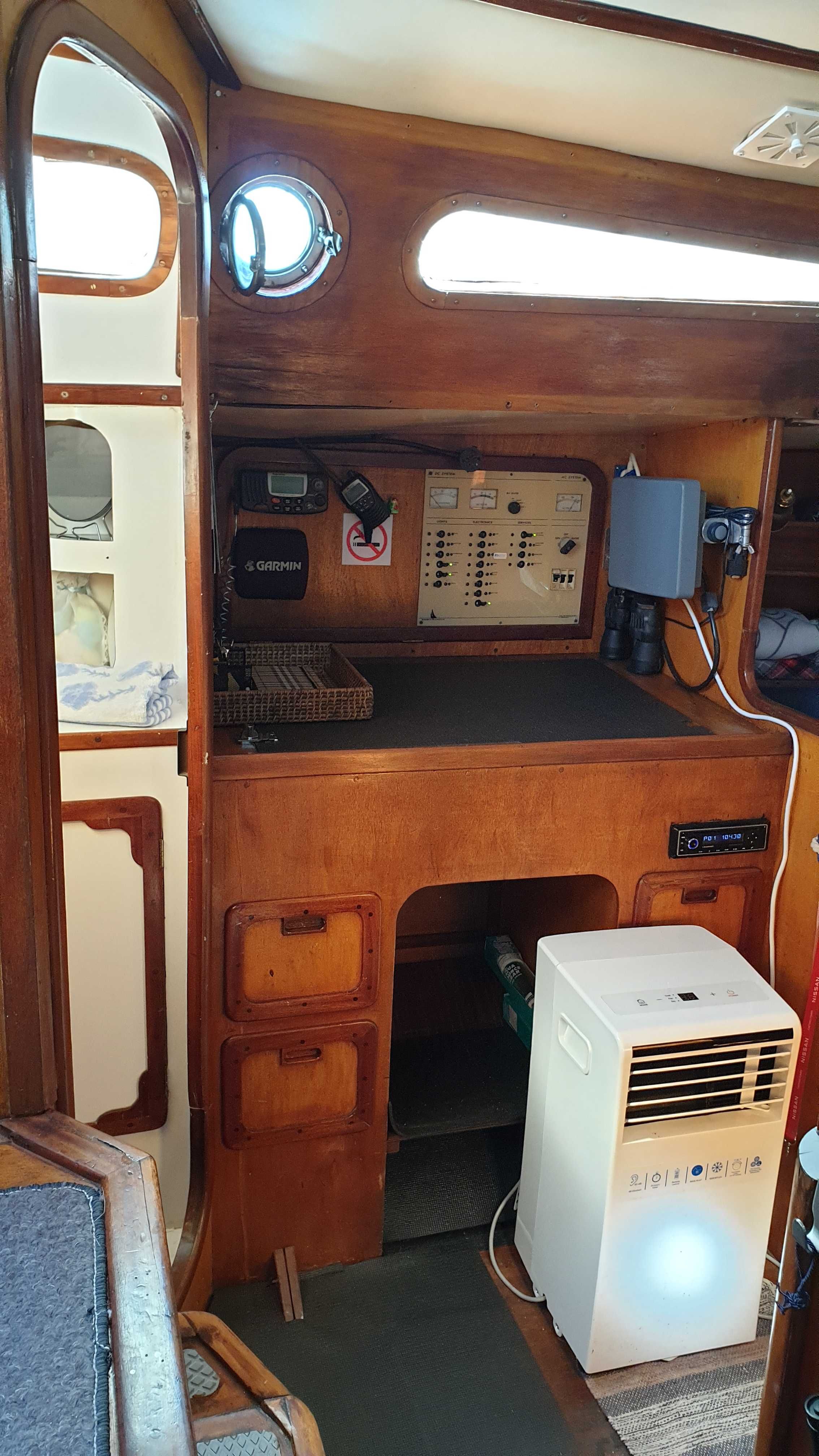 Veleiro - Aço - 10.5m - De 2001