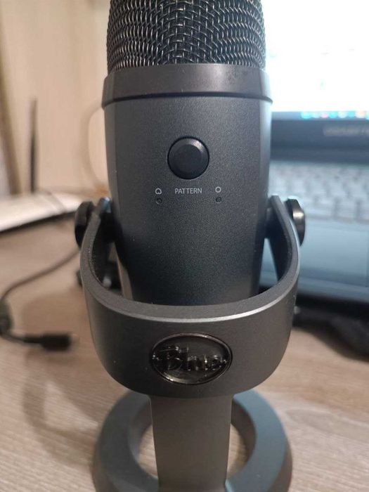 Мікрофон Blue yeti nano