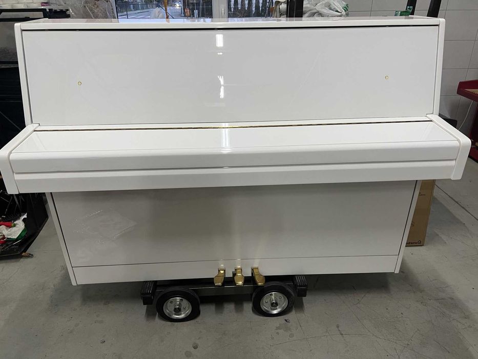 Pianino SAMICK biale,wysoki polysk