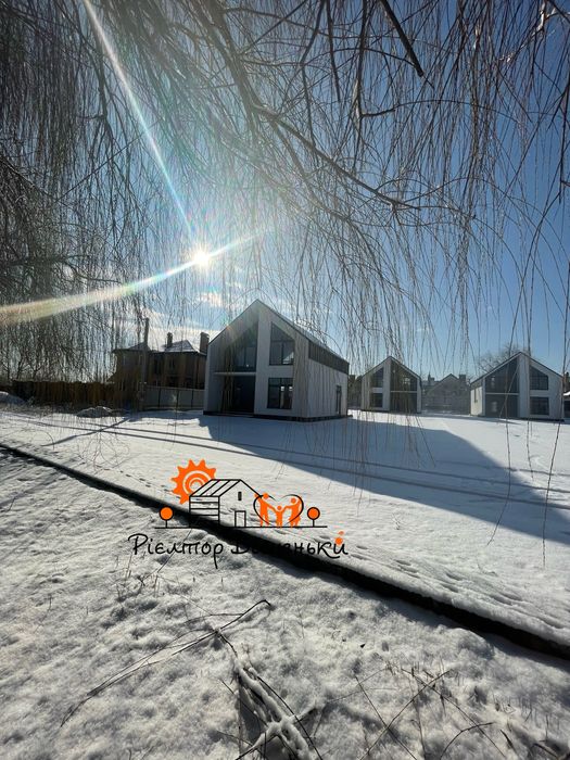 Статусний барнхаус / Вишеньки на Зоряній