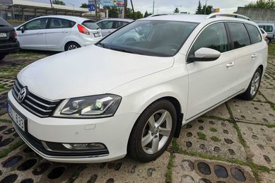 VW PASSAT 2.0 TDI automat XENON DSG 170KM 4motion skóra navi 303300 km