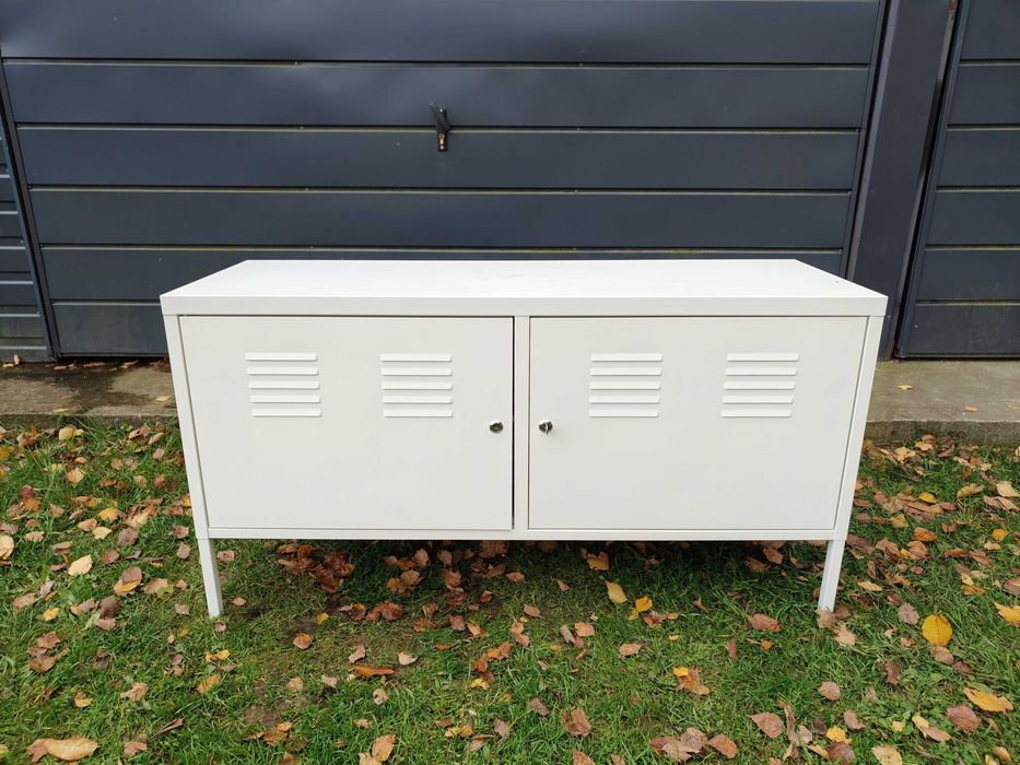 Biała metalowa szafka biurowa