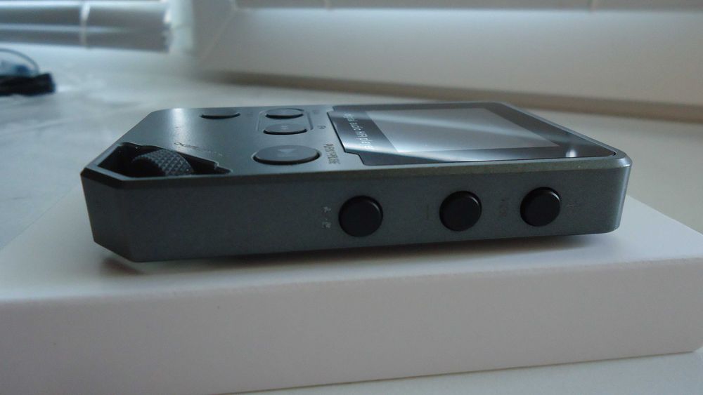 C5 8GB Lossless (FLAC) Bluetooth Music Player