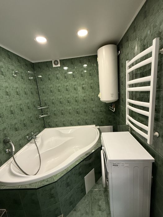 Продам 2-кімнатну квартиру-студію з євроремонтом Автовокзал Кривий Ріг