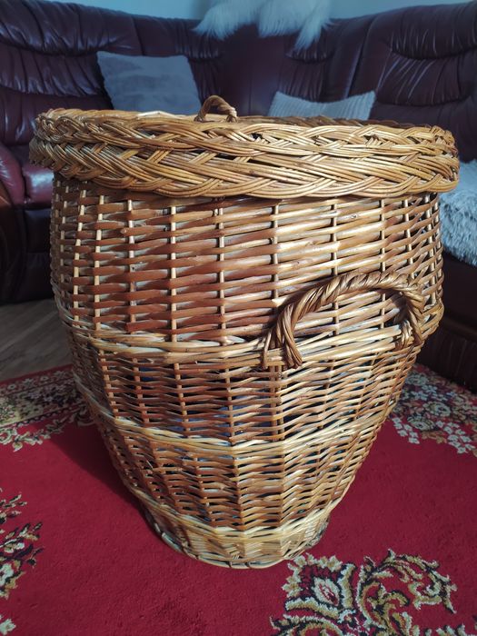 Кошик для білизни з лози