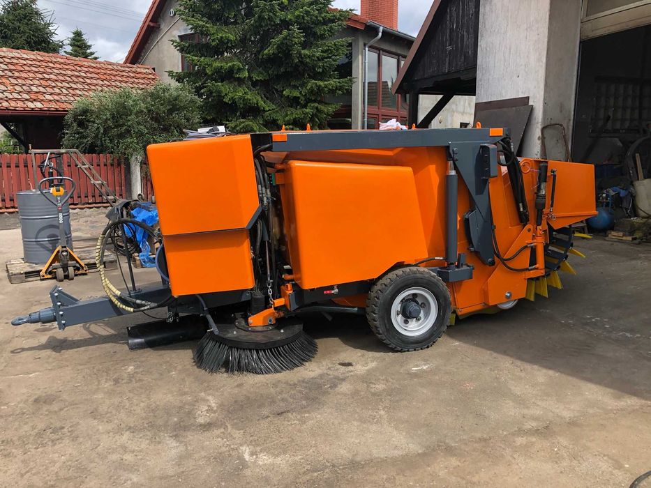 Zamiatarka komunalna Bemab G3 po pełnym serwisie Broddway Broddson
