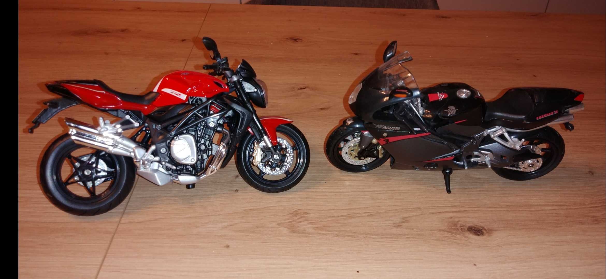14 modeli motocykli ścigaczy w skali 1:12