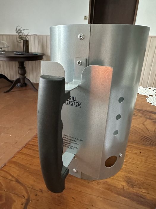 Acendedor de brasas para barbecue/lareira