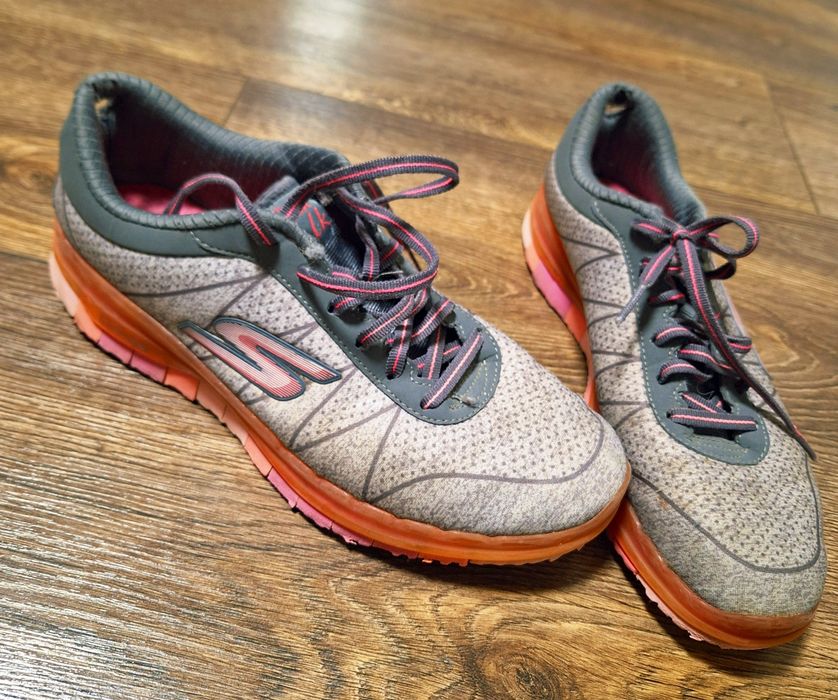 Віддам кросівки розмір 37.5