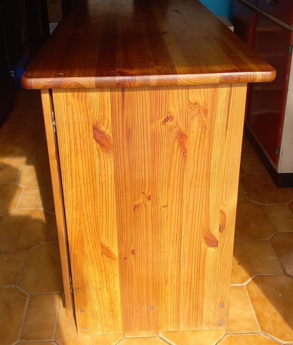 Bancada multiusos em pinho