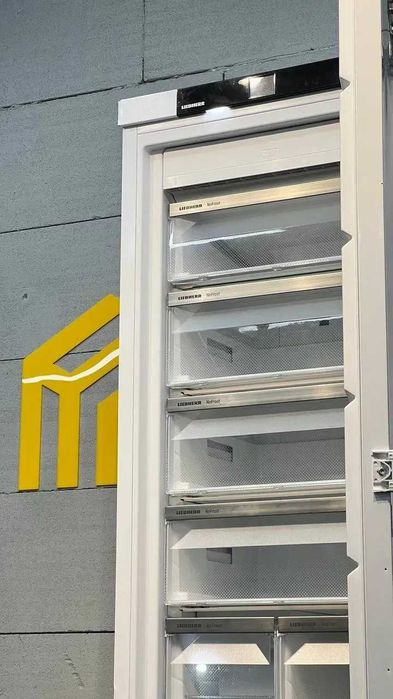 Вбудована морозильна камера Liebherr SIFNe 5188 Peak