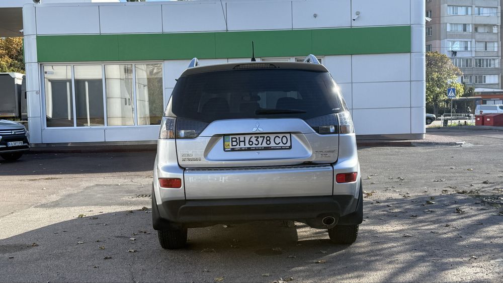 Мітсубісі аутлендр , ідеальний стан 43т.км. Пробіг (Капсула часу)
