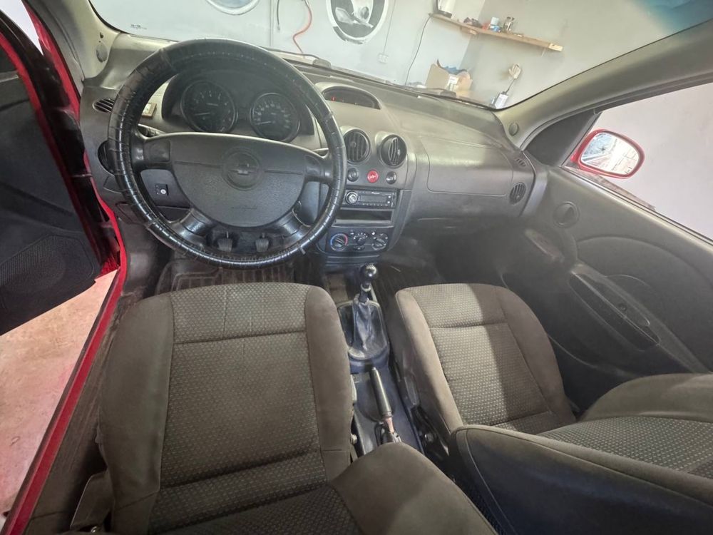 Chevrolet Aveo T200 в хорошем состоянии