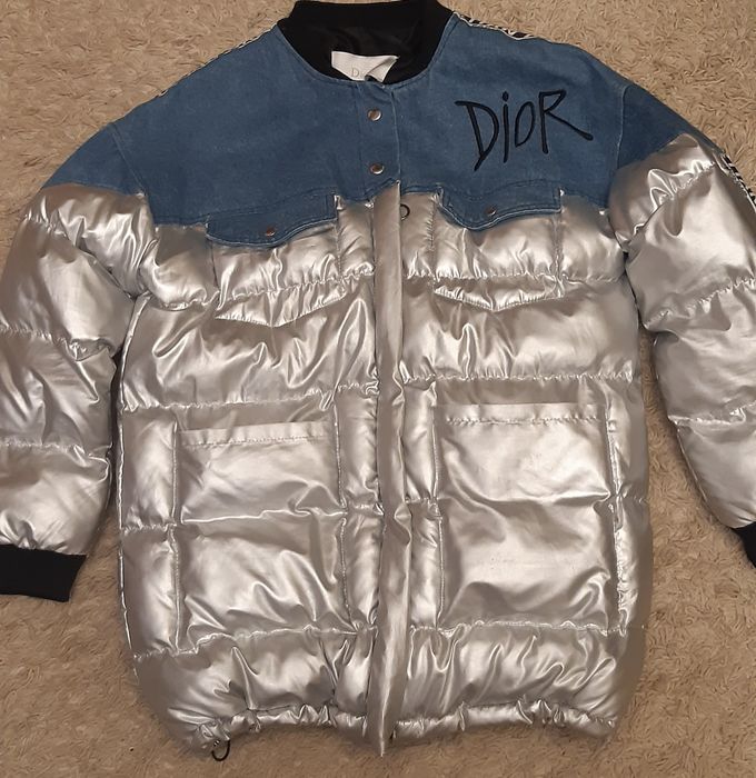 Куртка-бомбер пуховик