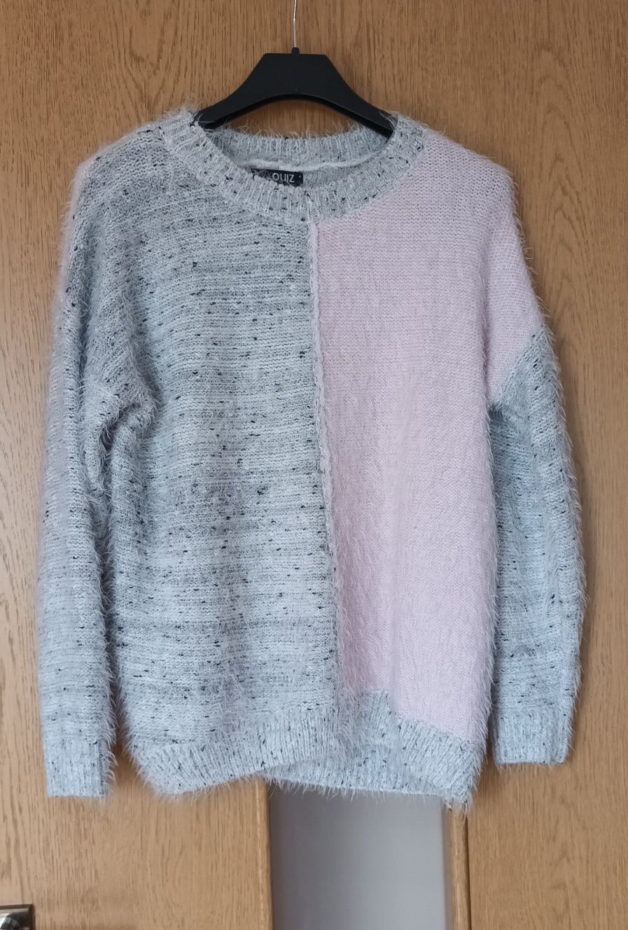 Ciepła  ciekawa bluzka-sweterek  Ouiz 14
