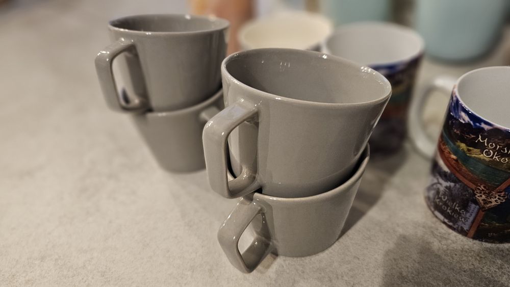 Sprzedam zestaw kubków i szklanek