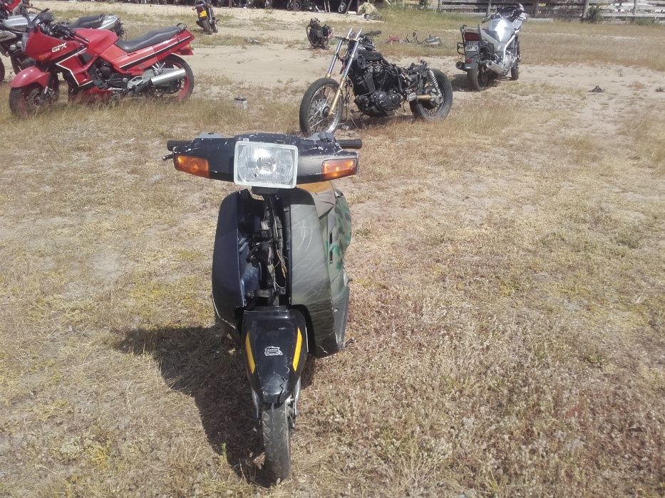 skuter yamaha 2NM silnik lagi koło gaźnik owiewka felga części