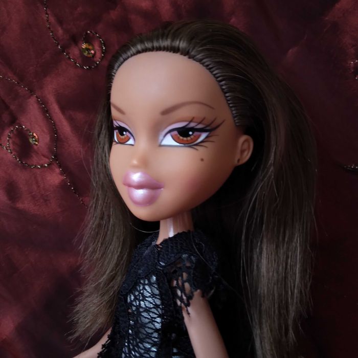 Lalka Bratz Sun Kissed Yasmin Doll MGA Vintage