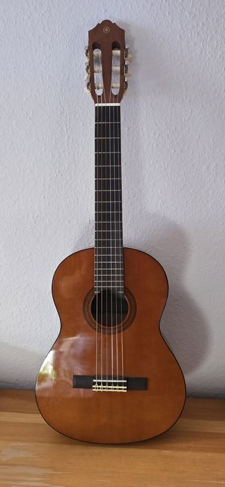 Yamaha gitara klasyczna 1/2
