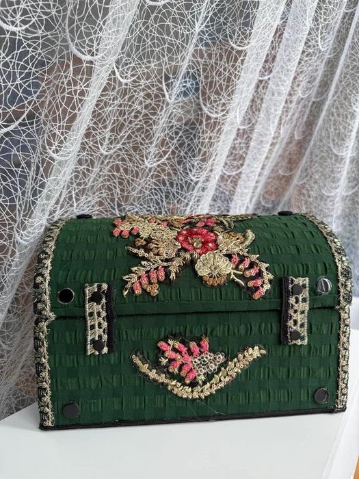 Skrzynia ręcznie wykonana