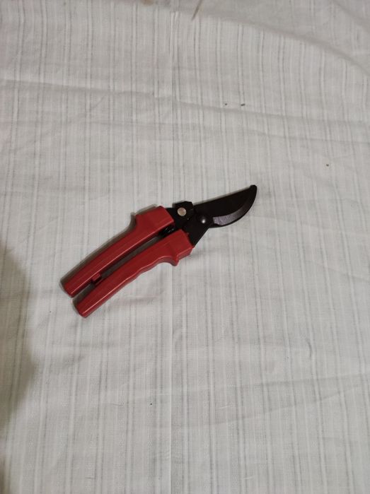 Секатор садовый Харьков