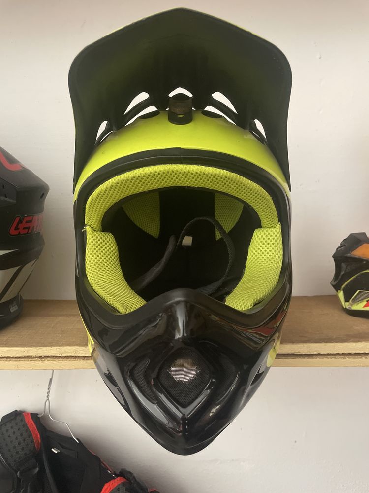 Capacete marca SCOTT