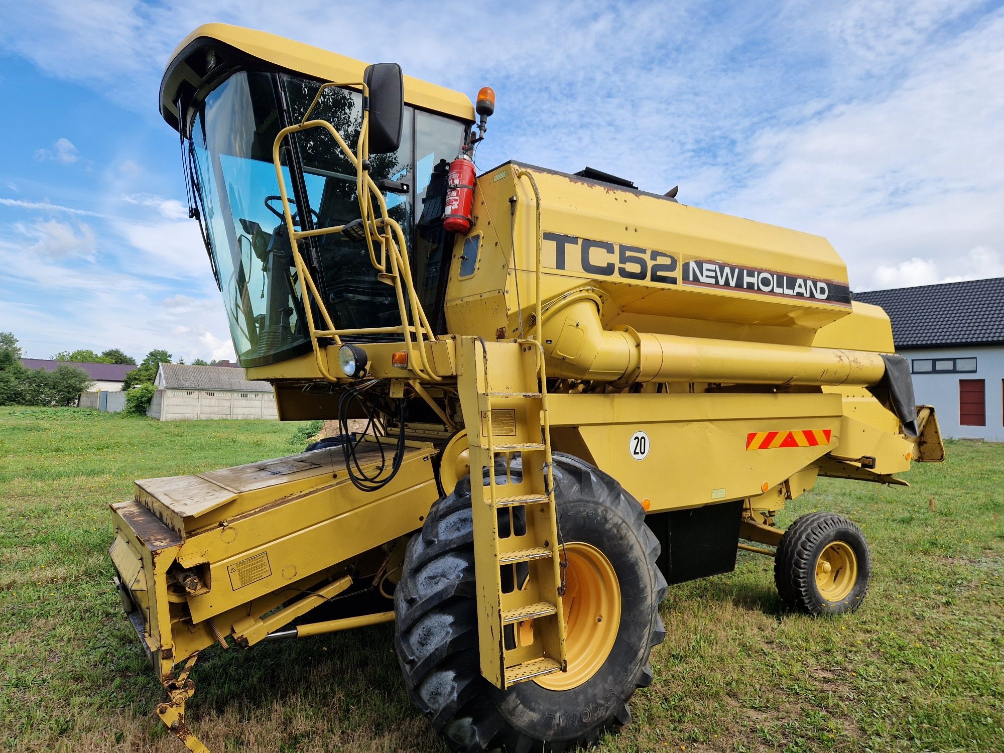 Sprzedam Kombajn zbożowy New holland TC 52 nie 54 56
