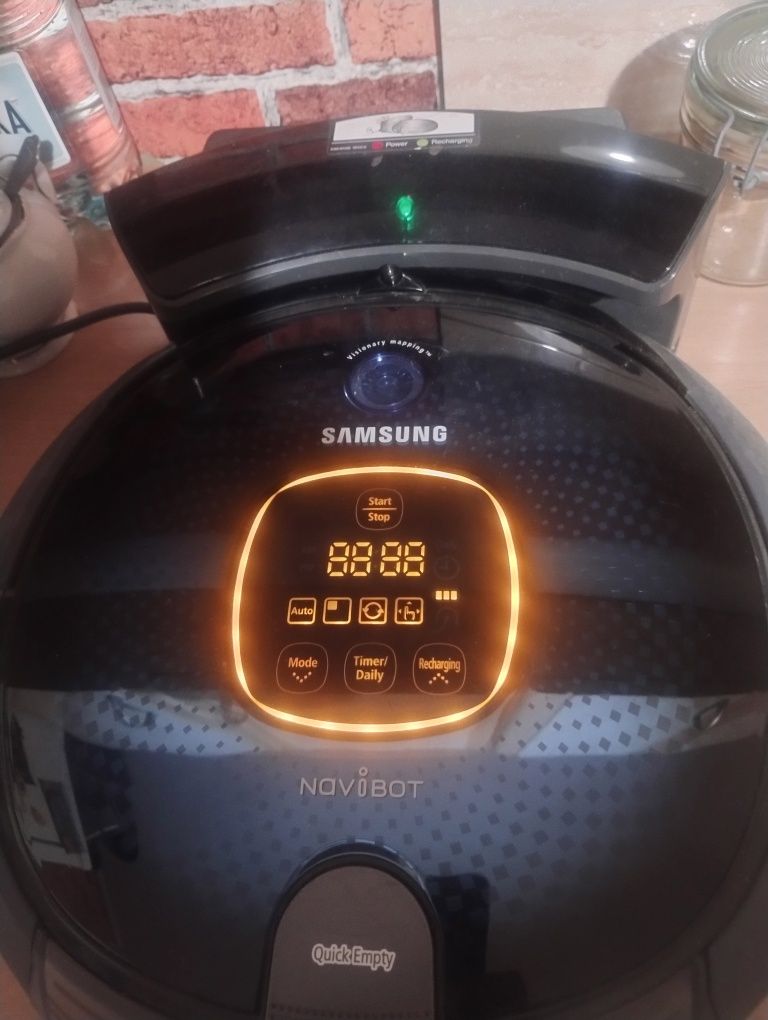 Robot. sprzątający