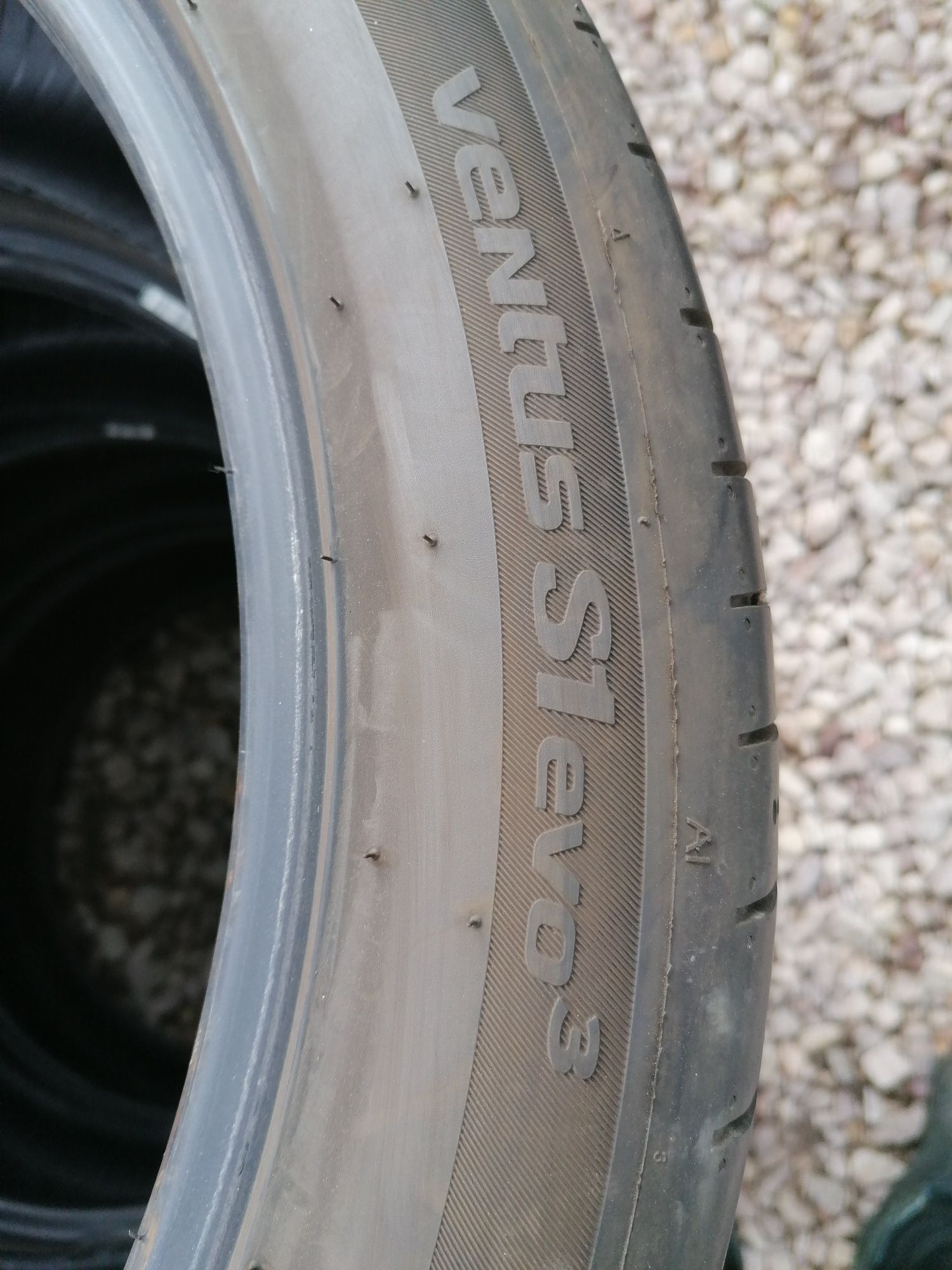 225/45/19 Hankook 2023 rok