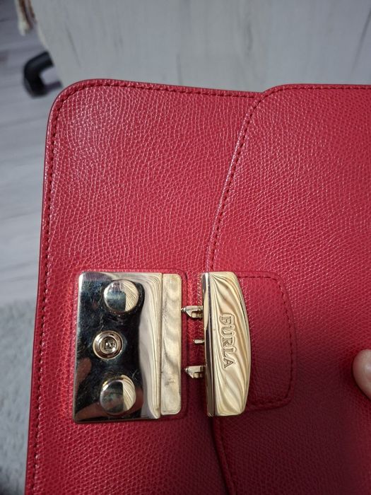 Furla через плече