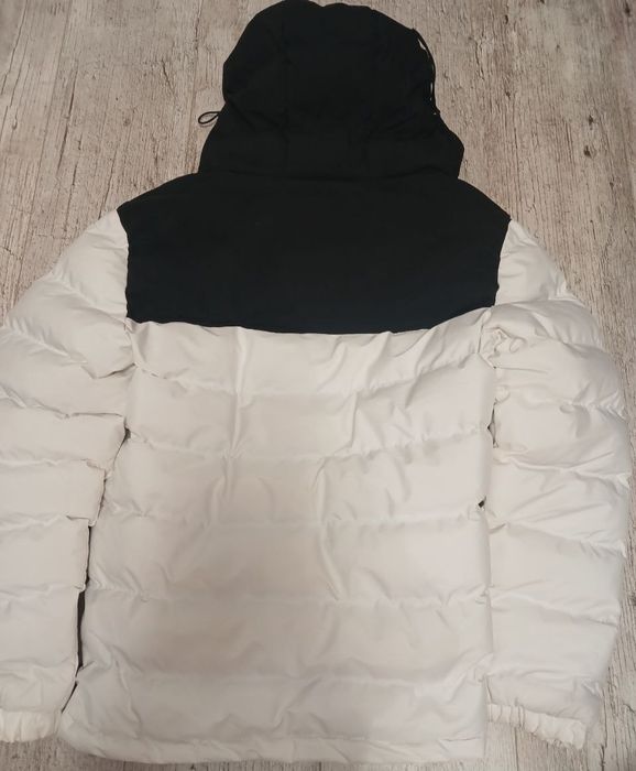 Продам зимову куртку