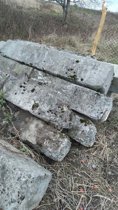 Бетонні армовані блоки сваї