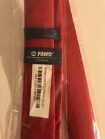 Czerwony krawat Pawo