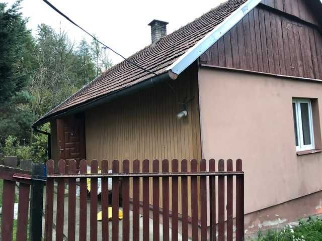 Dom 85m2 z budyniem gospodarczym i kuchnia polowa dz. Manasterz
