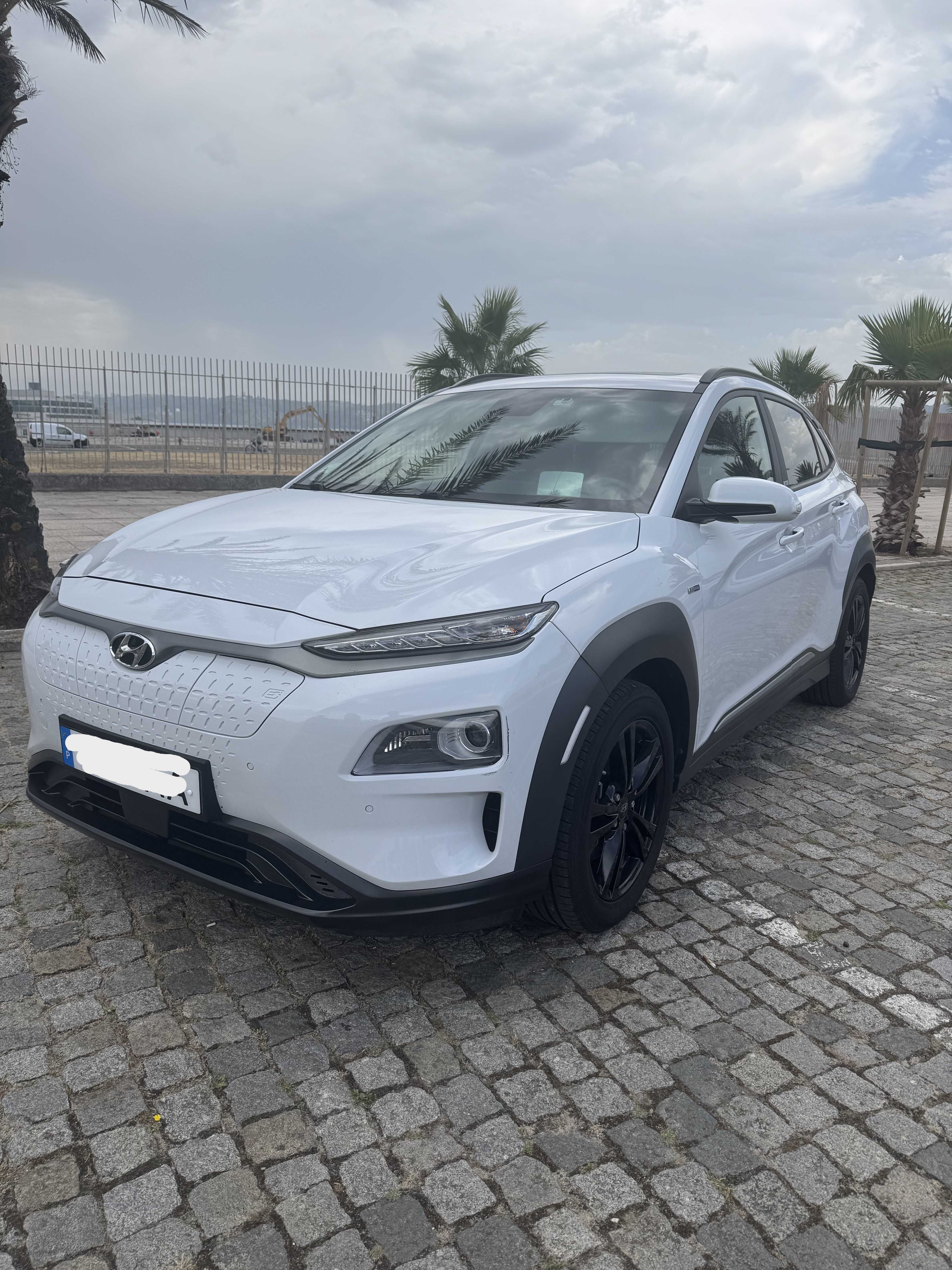 Hyundai Kauai elétrico -  Premium + LED de 64 kWh