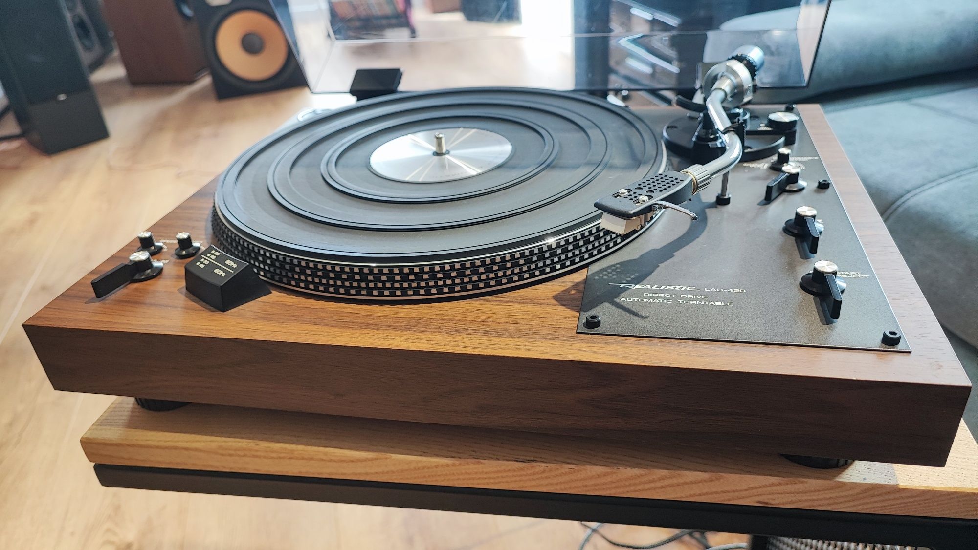 Gramofon Realistic lab -420
