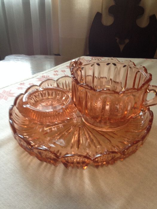 łososiowe krysztłowe szkło -, popielniczka prl